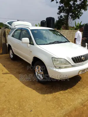 Toyota Harrier 1997 White