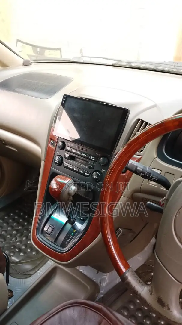 Toyota Harrier 1997 White