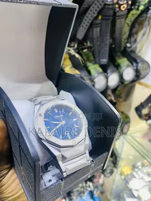 Denvosi Men's Watch Features a Distinct Octagonal