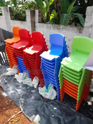 1 Piece of Heavy-Duty Stackable Plastic Kindergarten Chair. [1]