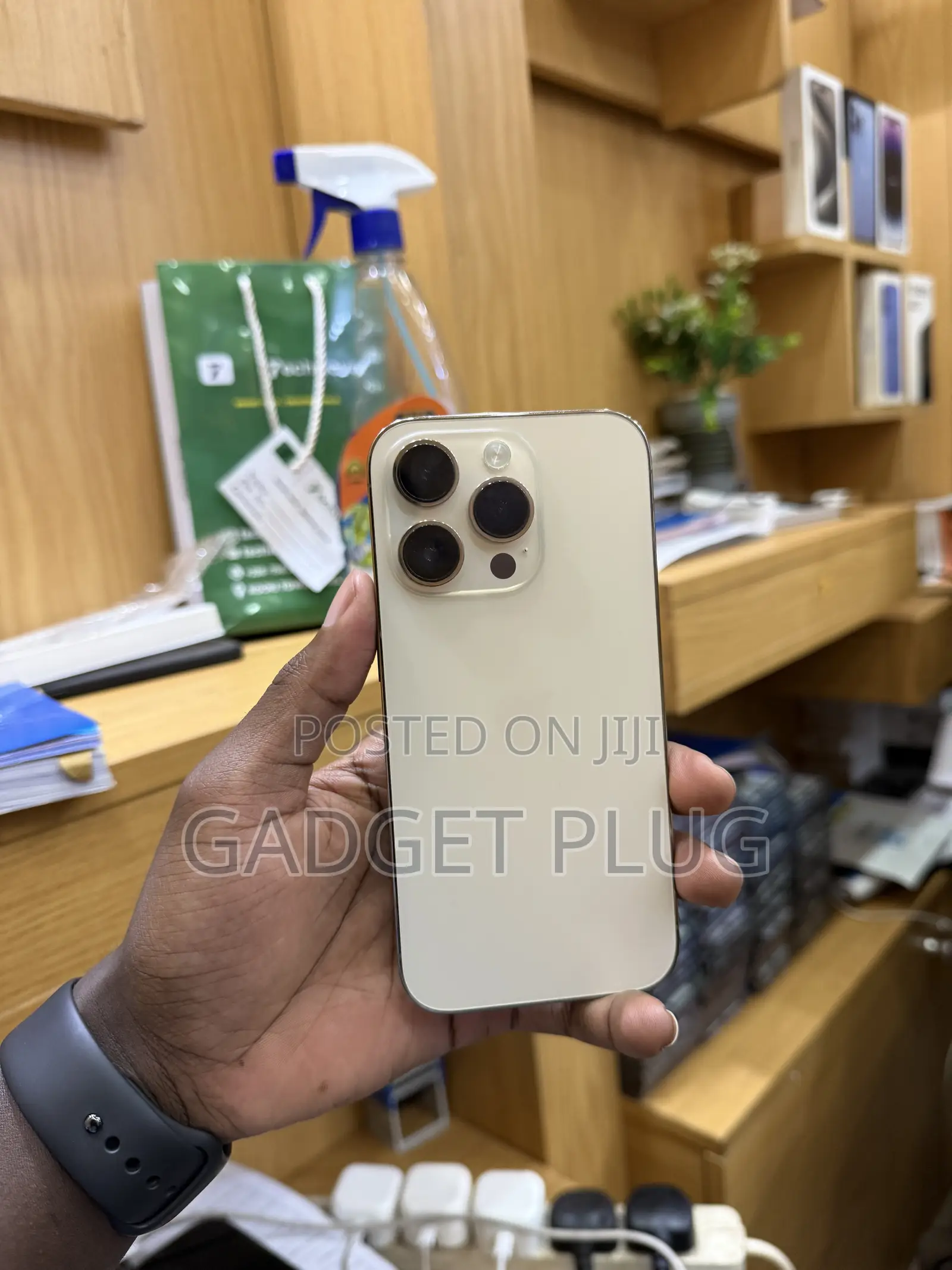 Apple iPhone 14 Pro 256 GB Gold