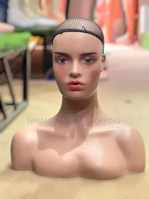 Female Head Dummy With Shoulders - Wig
