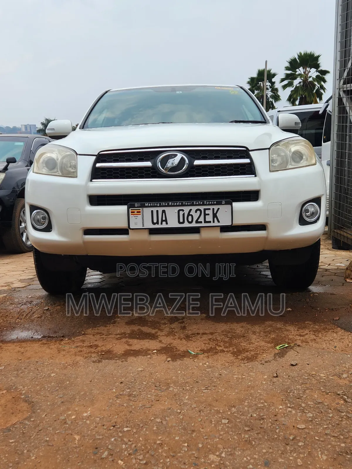 Toyota RAV4 2010 White