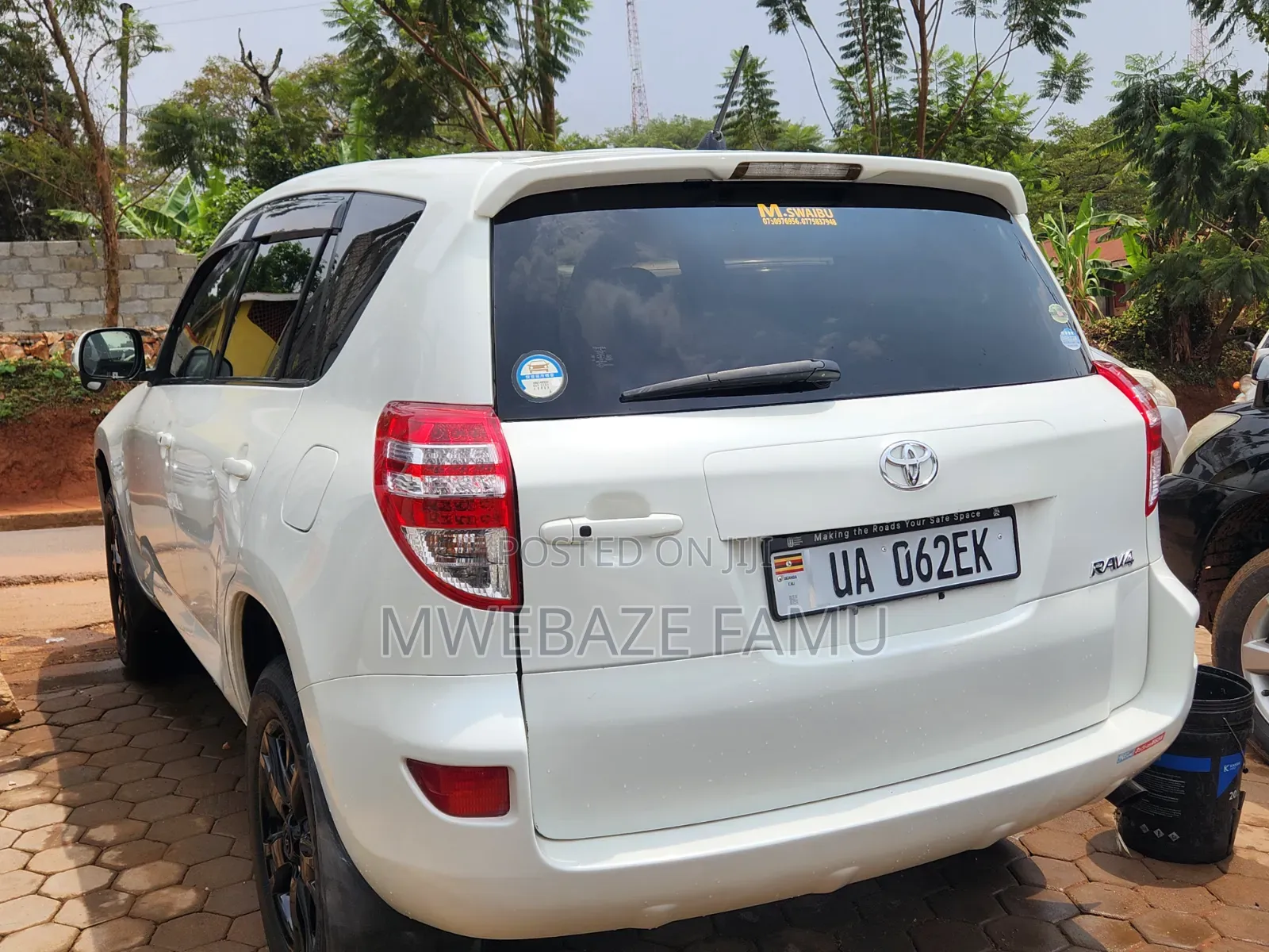 Toyota RAV4 2010 White