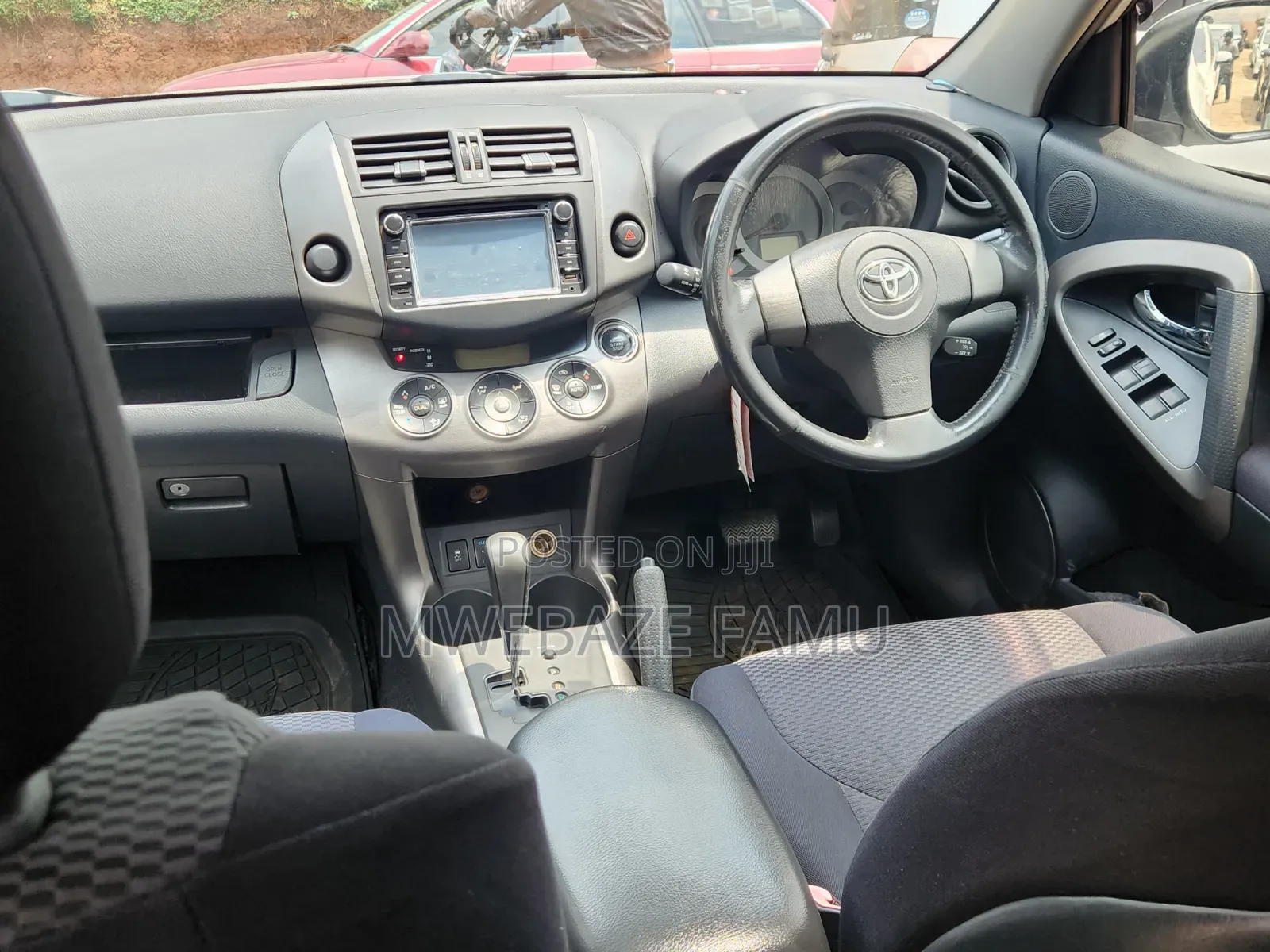 Toyota RAV4 2010 White