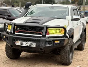 Toyota Hilux Revo Double Cab Deisel 2.8 AWD 2018 White