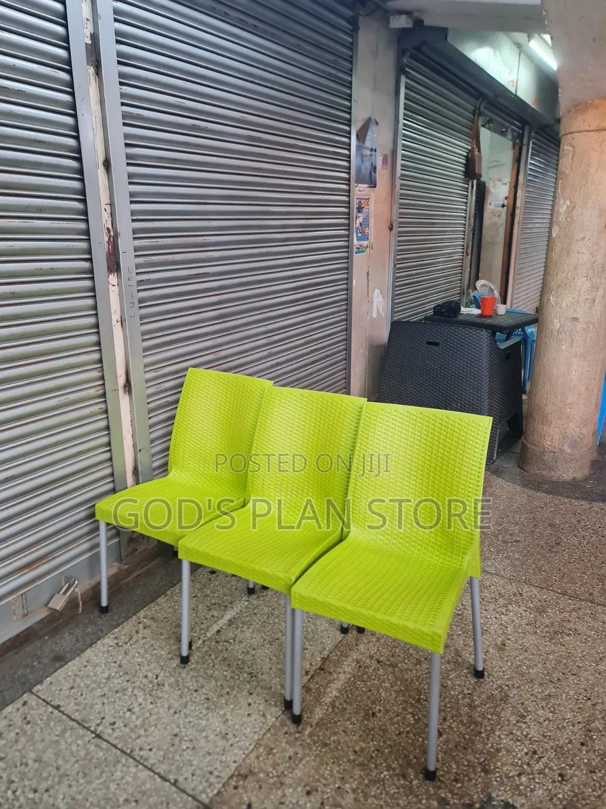 Priority Matte Plastic Chairs Plastic Chairs