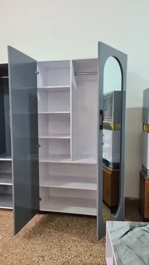 Closet/Wardrobe
