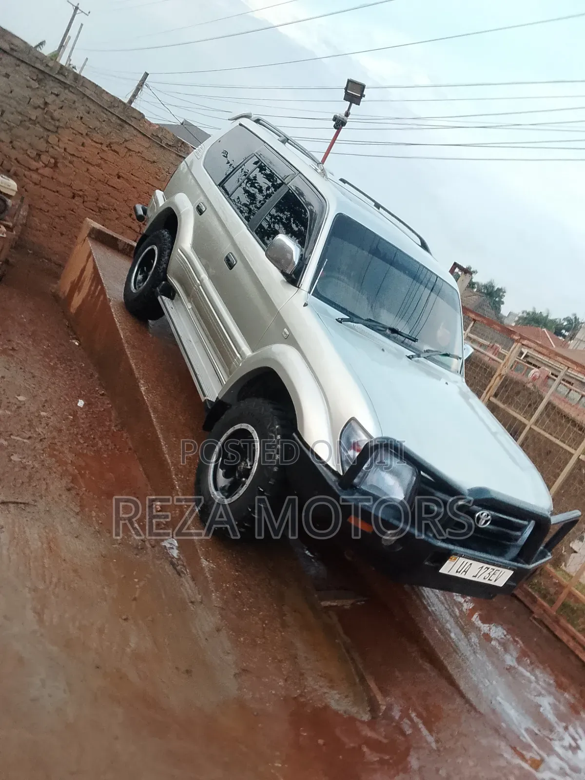 Toyota Land Cruiser 1999 Silver