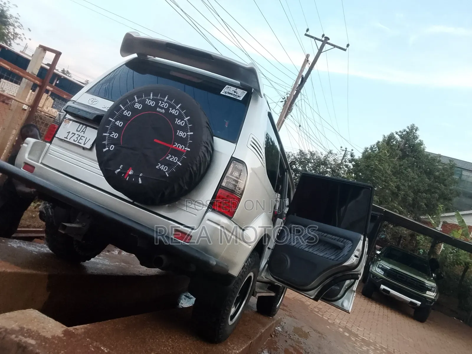 Toyota Land Cruiser 1999 Silver