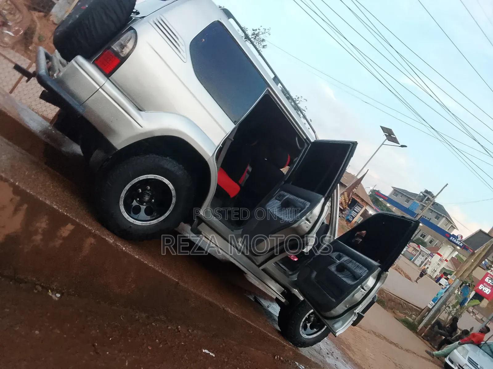 Toyota Land Cruiser 1999 Silver