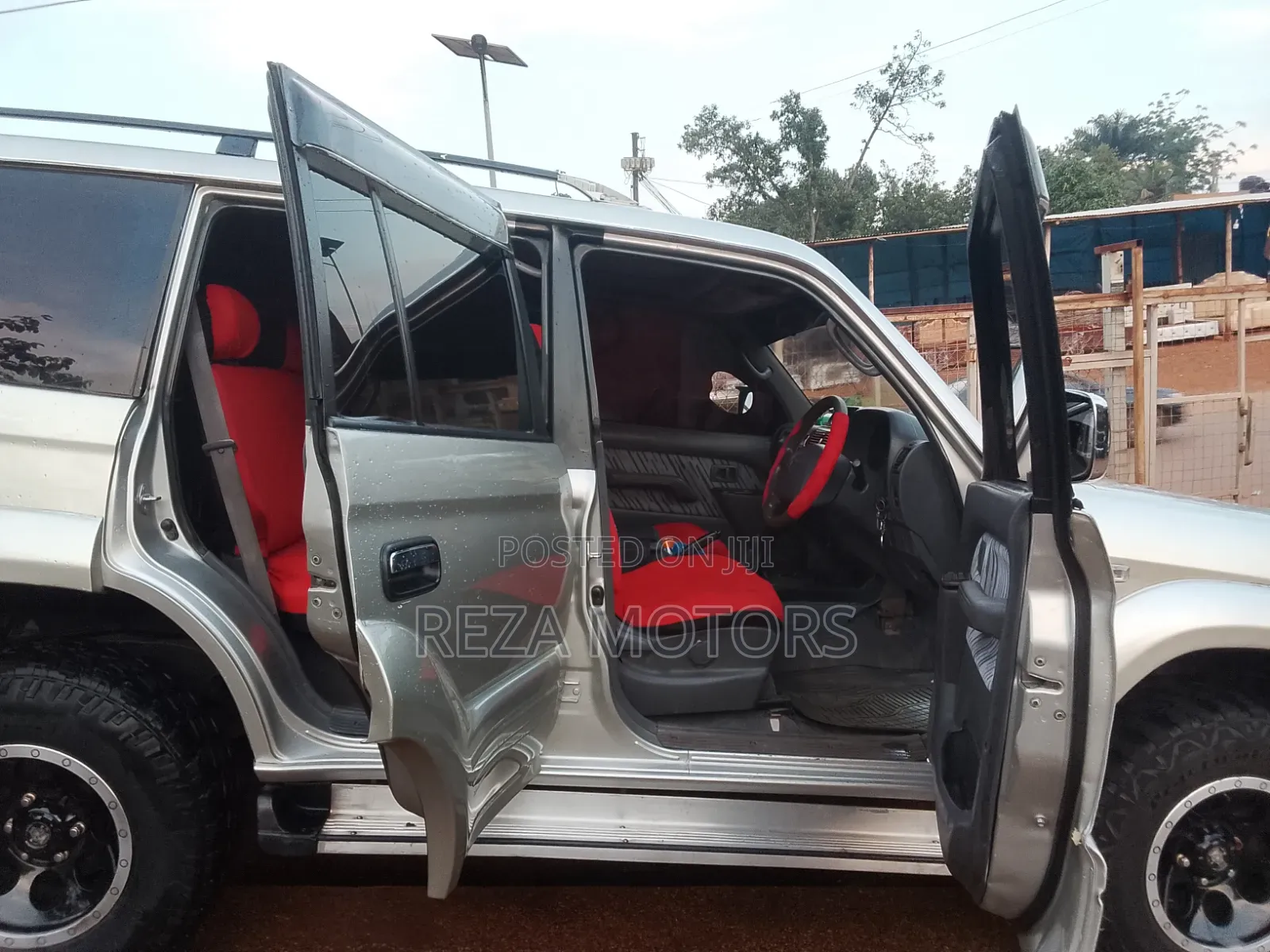 Toyota Land Cruiser 1999 Silver