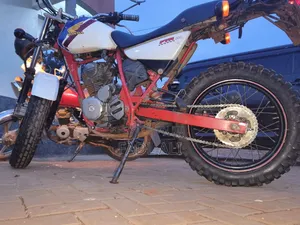 Honda 2000 Black