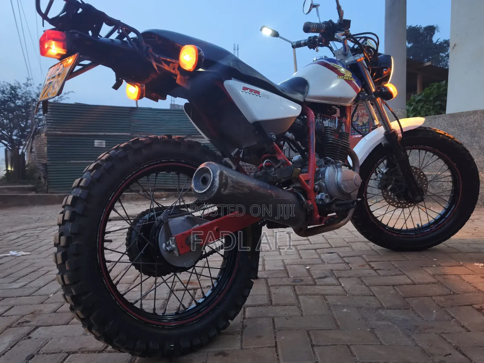 Honda 2000 Black