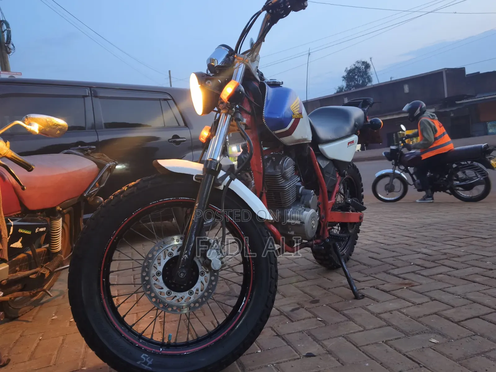 Honda 2000 Black