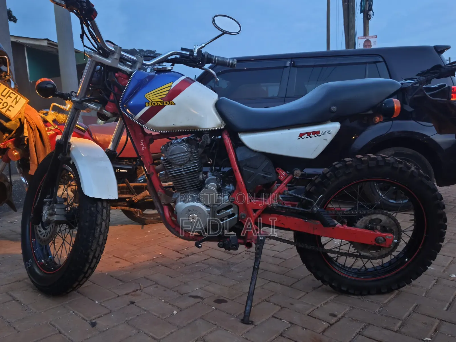 Honda 2000 Black