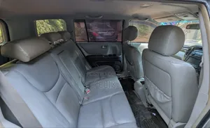 Toyota Kluger 2004 Silver