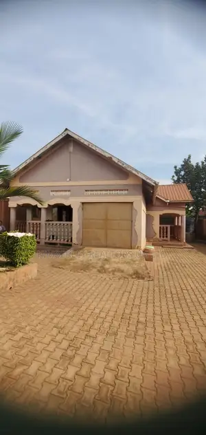4bdrm House in Division A for sale