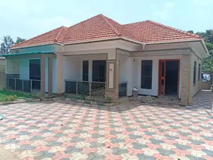 3bdrm House in Kira for sale