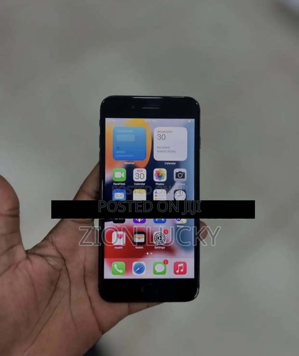 Apple iPhone 7 Plus 32 GB Black