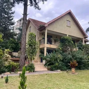 5bdrm Duplex in Naguru, Central Division for sale