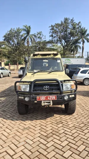 Toyota Land Cruiser Prado 2018 Silver