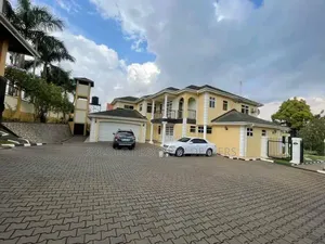 5bdrm Duplex in Naguru, Central Division for rent