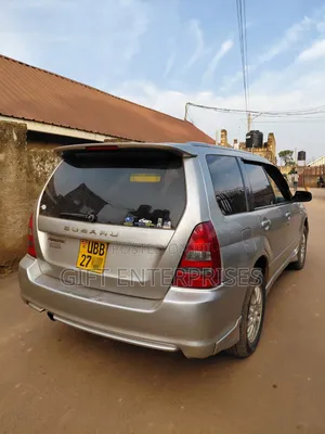 Subaru Forester 2004 Silver