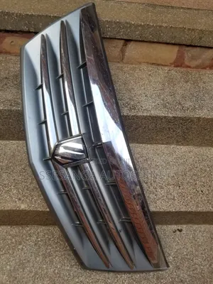 Toyota Alphard Grill