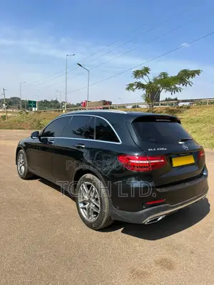 Mercedes-Benz GLC-Class 2017 Black