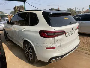 Mercedes-Benz X Class 2021 White