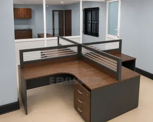 Four Seater Workstation