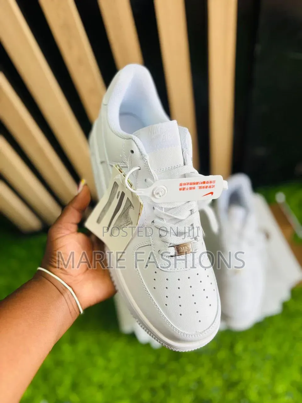 Nike (Love Letter)