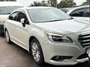 Subaru Legacy 2.5i Premium PZEV 4dr Sedan AWD (2.5L 4cyl CVT) 2015