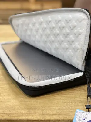 Taikesen 12”-13” Black Laptop Sleeve
