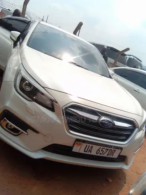 Subaru Legacy 2018 White