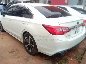 Subaru Legacy 2018 White