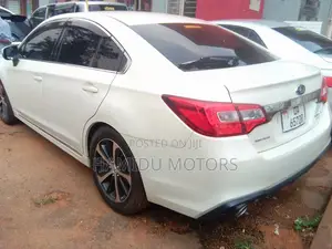 Subaru Legacy 2018 White