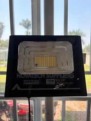 ALLTOP 100W Rechargeable Solar Flood Light With Long Backup