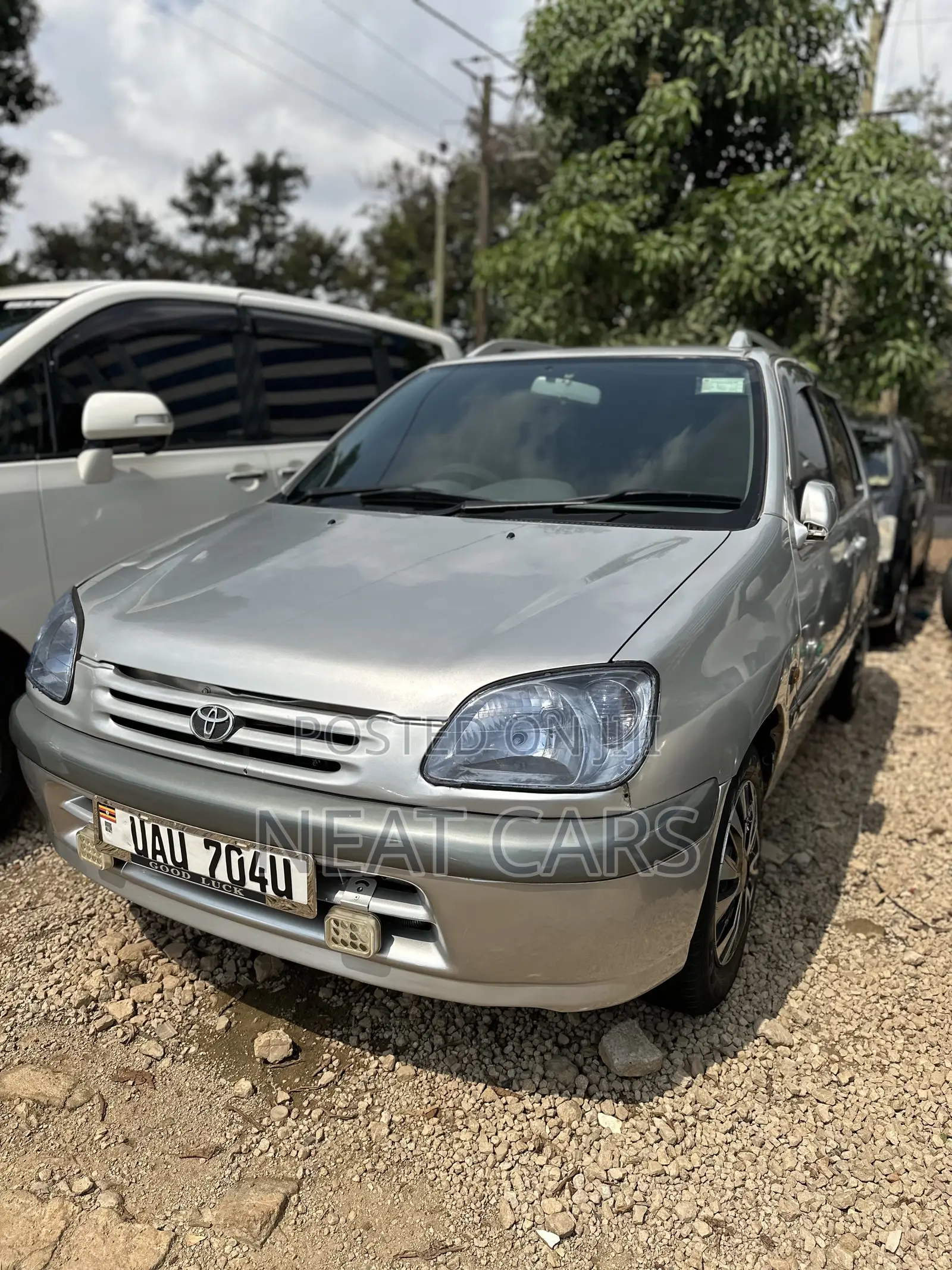 Toyota Raum 2002 Silver