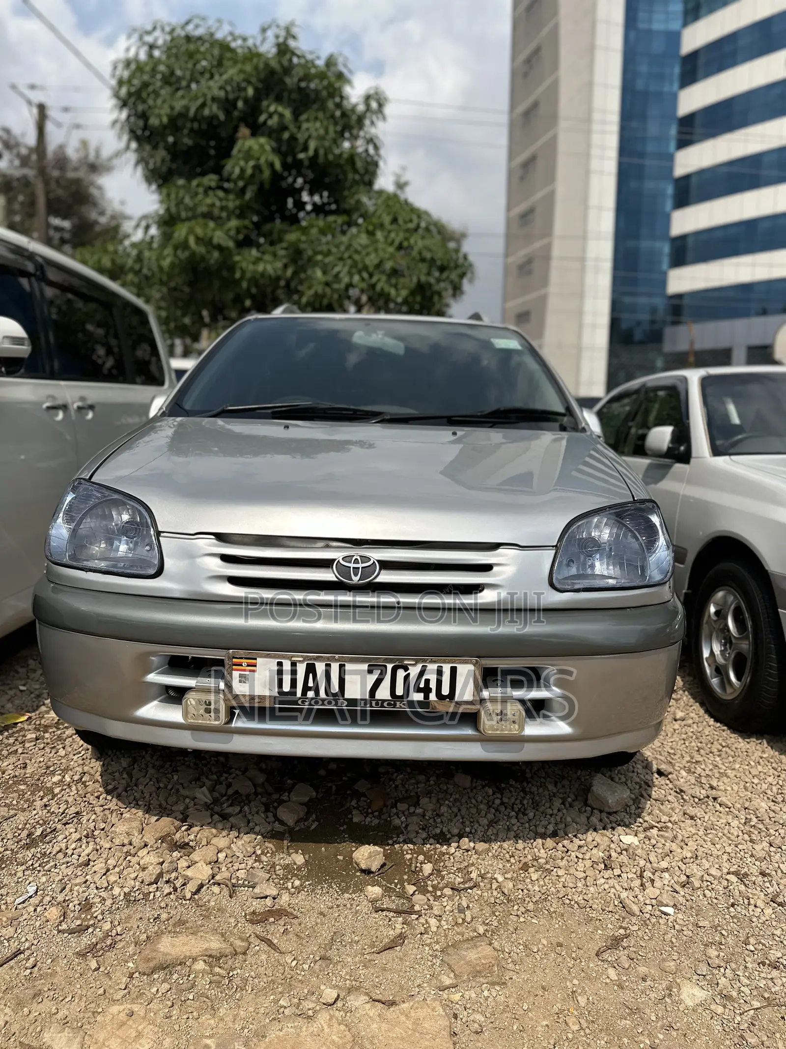 Toyota Raum 2002 Silver