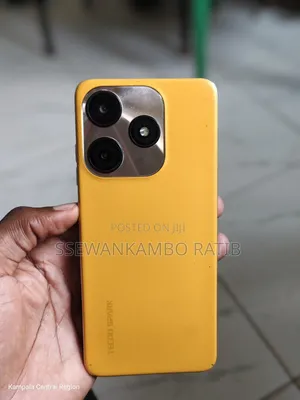 Tecno Spark 10C 128 GB Orange