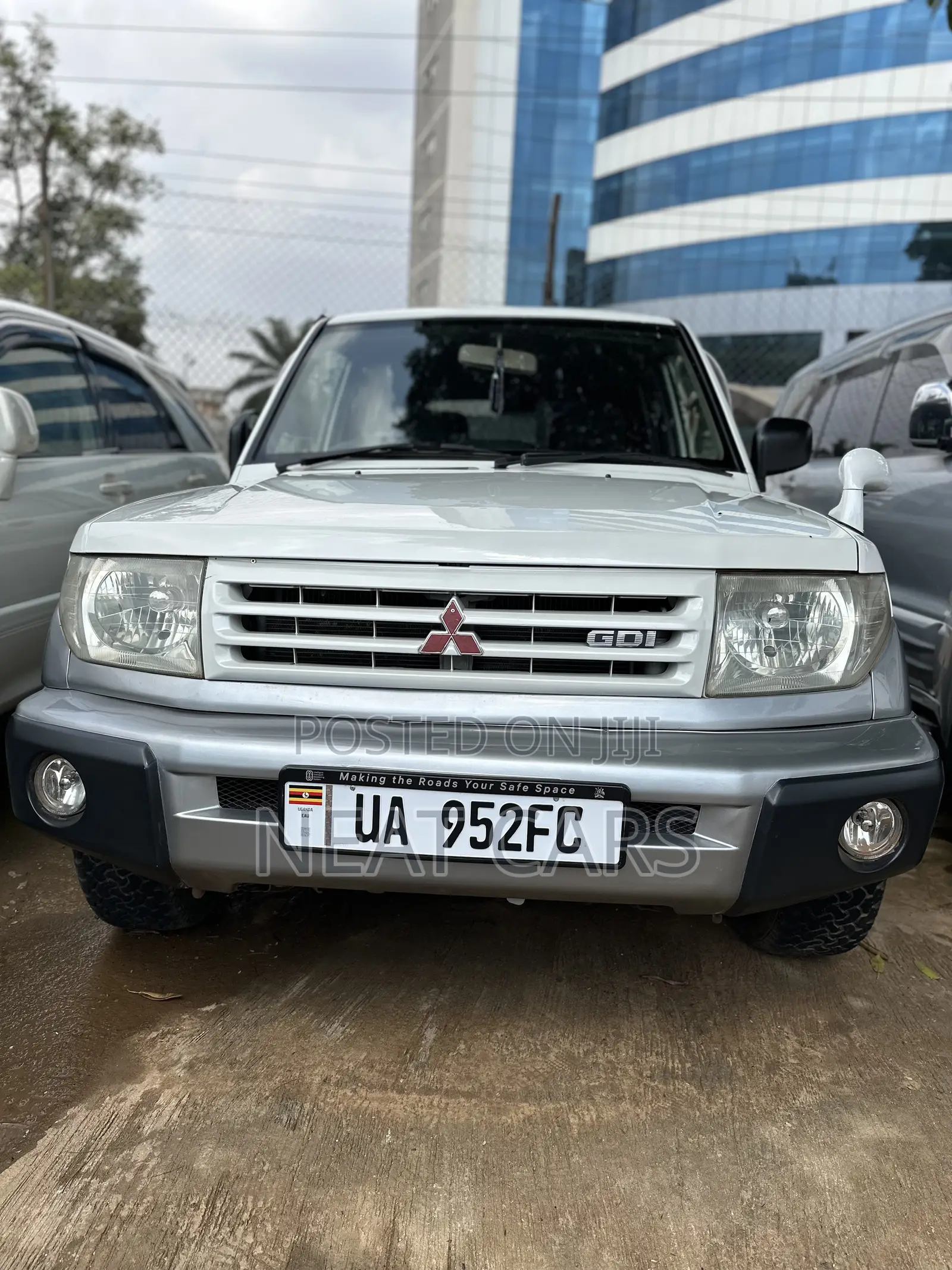 Mitsubishi Pajero IO 2006