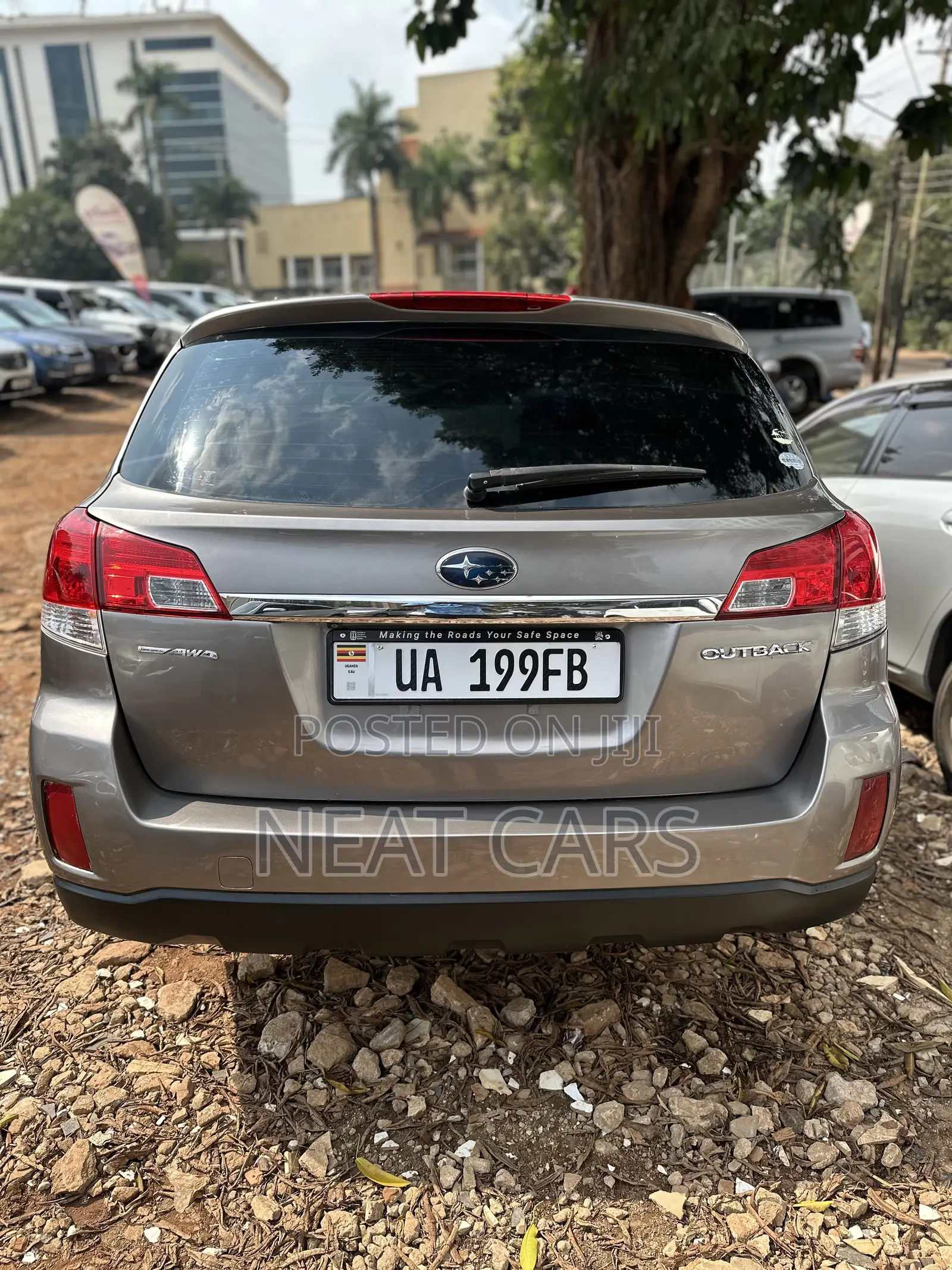 Subaru Outback 2011 Gold