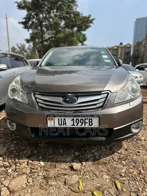 Subaru Outback 2011 Gold