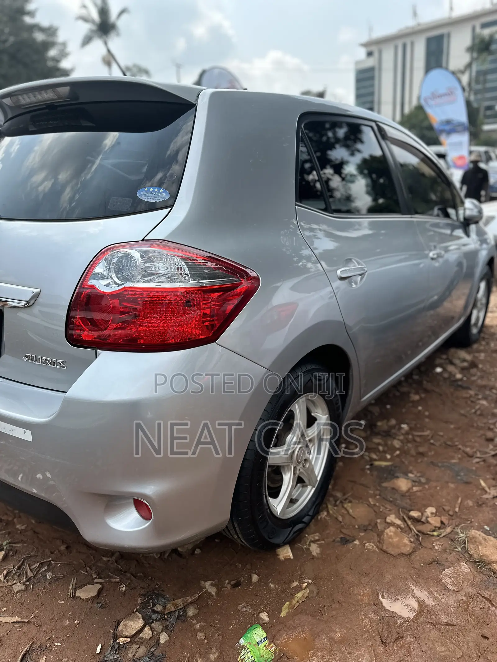 Toyota Auris 2011 Silver