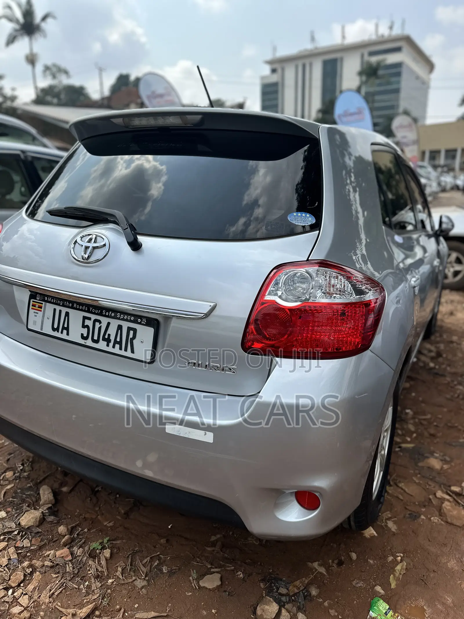 Toyota Auris 2011 Silver