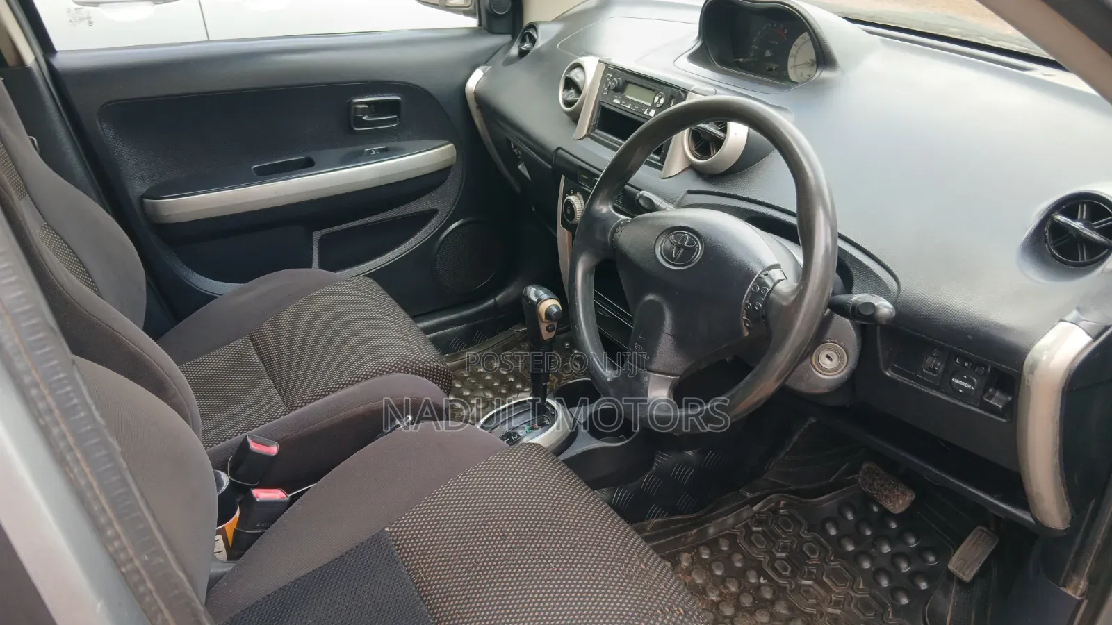 Toyota IST 2008 Gray