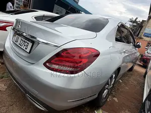 Mercedes-Benz C180 2017 Silver