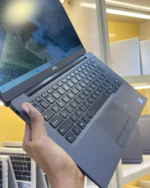 New Laptop Dell Latitude 7400 8GB Intel Core i7 SSD 256GB